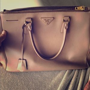 Authentic Prada!!!!!